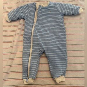 Little Green & Co. AUS sleep suit 6-12mos